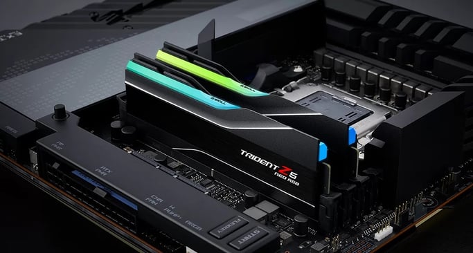 G.Skill Trident Z5 Neo RGB F5-6000J3238F16GX2-TZ5NR module de mémoire 32 Go 2 x 16 Go DDR5 288-pin DIMM