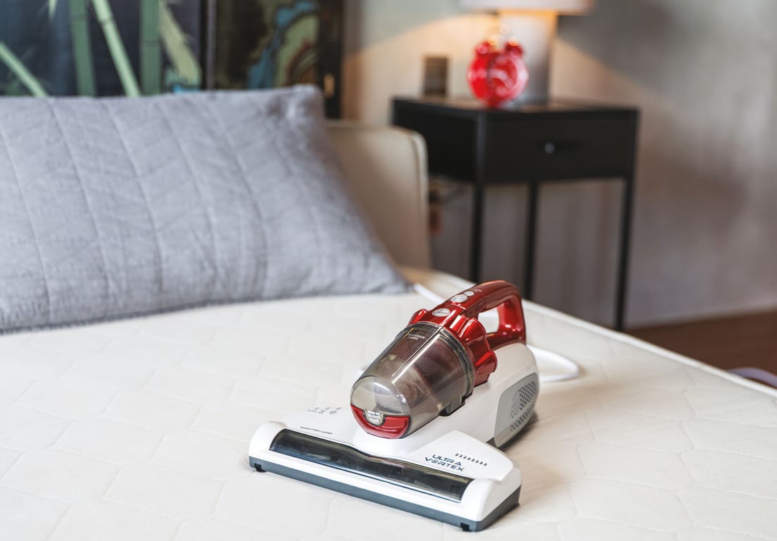 Hoover Ultra Vortex MBC500UV 011 aspirateur de table Rouge Sans sac - Neuf