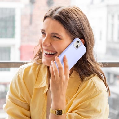 Accezz Coque Liquid Silicone avec MagSafe pour Apple iPhone 15 - Violet