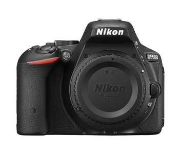 Nikon D5500 + AF-S DX NIKKOR 18-140MM F/3.5-5.6G ED VR Juego de cámara SLR 24,2 MP CMOS 6000 x 4000 Pixeles Negro