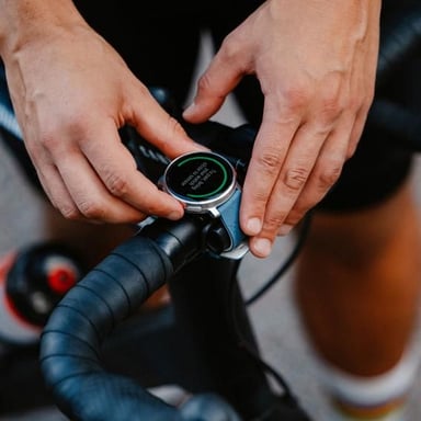 Polar Vantage V 3 Vantage V3 3,53 cm (1.39'') AMOLED Numérique 454 x 454 pixels Écran tactile Argent GPS (satellite)