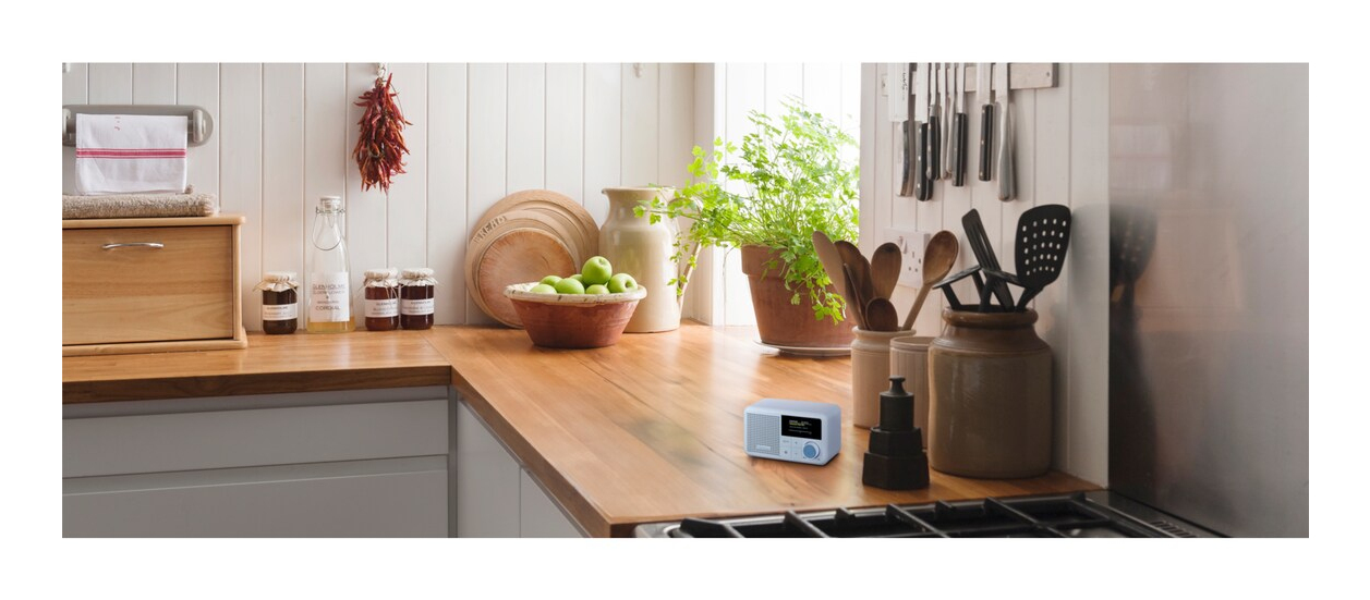 MEDION LIFE S66822 Tragbares Portable Numérique Couleur aqua - Neuf