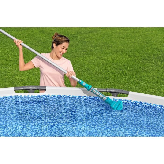 Aspirateur électrique rechargeable Aquasurge™ BESTWAY Sans fil Pour piscines jusqu'à 6 10m de diamètre - vue 3