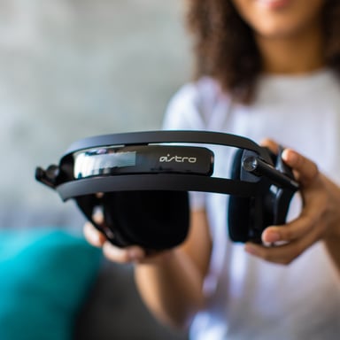 ASTRO Gaming A50 + Stazione Base Cuffie senza fili ad archetto Play Nero, Argento