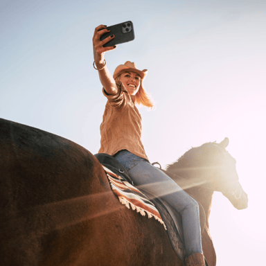 Cover in pelle scamosciata Alcantara per Apple iPhone 15 Pro Max, nero notte