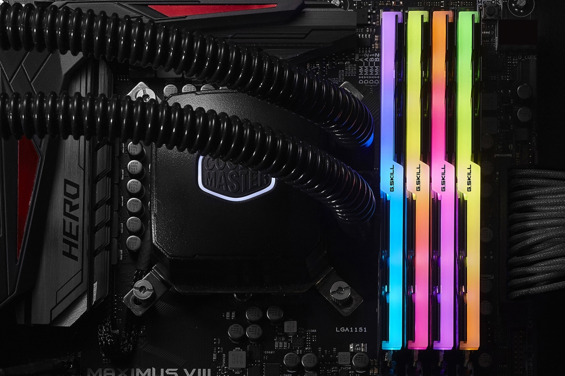 G.Skill Trident Z RGB F4 3200C16Q 32GTZR module de mémoire 4 x 8 Go DDR4 3200 MHz Neuf - vue 2