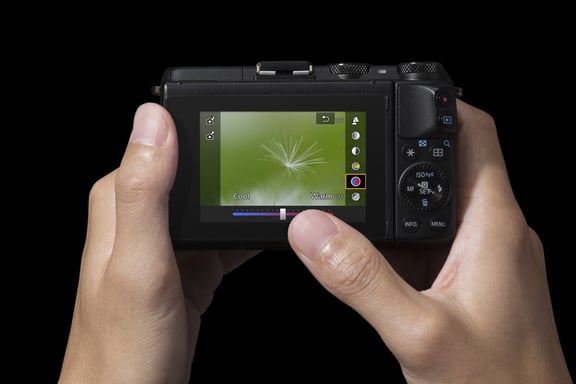 Canon EOS M3 + EF-M 18-55mm MILC 24,2 MP CMOS 6000 x 4000 Pixeles Negro