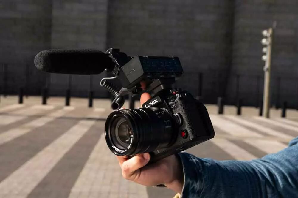 Adaptateur Microphone PANASONIC DMW-XLR2E – XLR, Enregistrement Audio 32 Bits Flottant - vue 2
