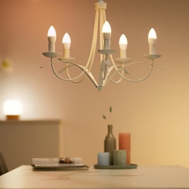 Bombilla WiZ Connected Color llama E14 40W