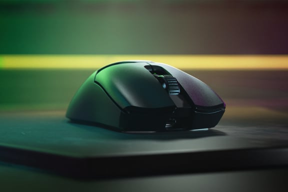 Ratón inalámbrico Razer Viper V2 Pro RF para diestros + USB Tipo-C óptico 30000 DPI