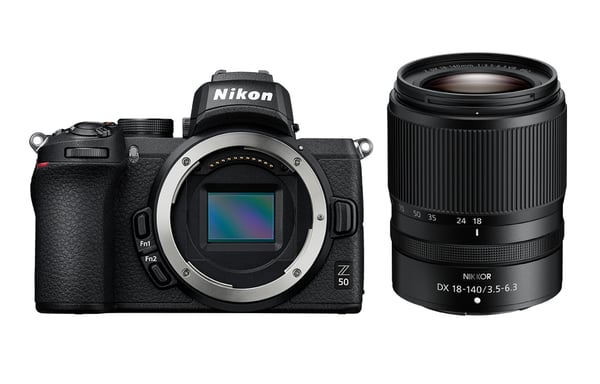 Nikon Z 50 + 18-140 VR Kit Kit d'appareil-photo SLR 20,9 MP CMOS 5568 x 3712 pixels Noir
