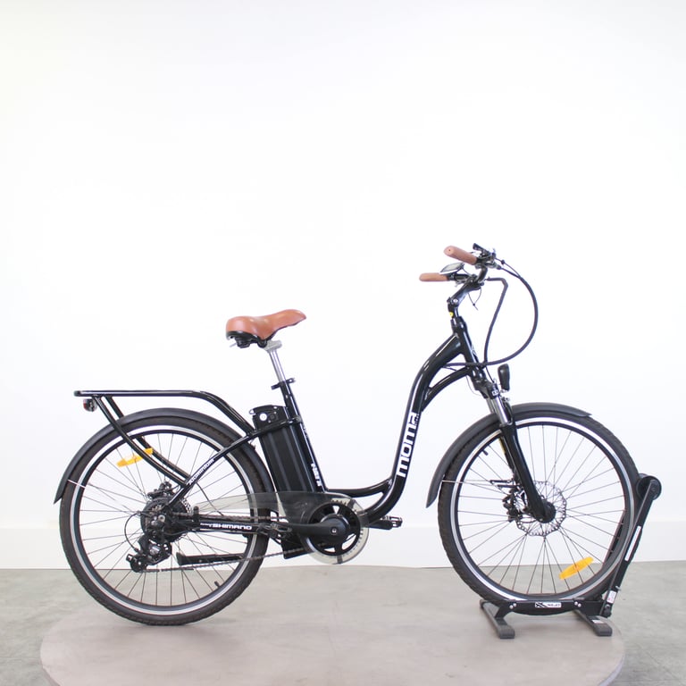 Guillemot Vélo Électrique De Ville Moma Ebike 26 : Confort Et Performance - Excellent État
