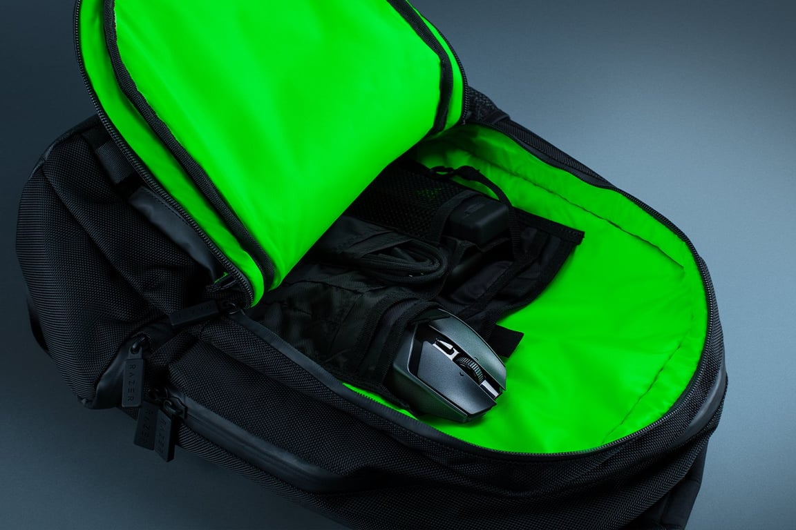 Razer Basilisk Mobile souris Gaming Droitier RF Wireless + USB Type-C Optique 18000 DPI - Neuf