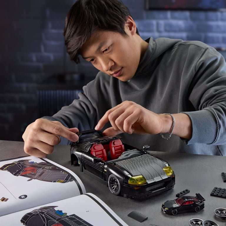 Mattel Brick Shop Hot Wheels Coffret de Construction Toyota Supra MKIV 1994 série Elite 824 pièces détails réalistes autocollants personnalisés collectionneurs adultes et enfants dès JKG40 - vue 2