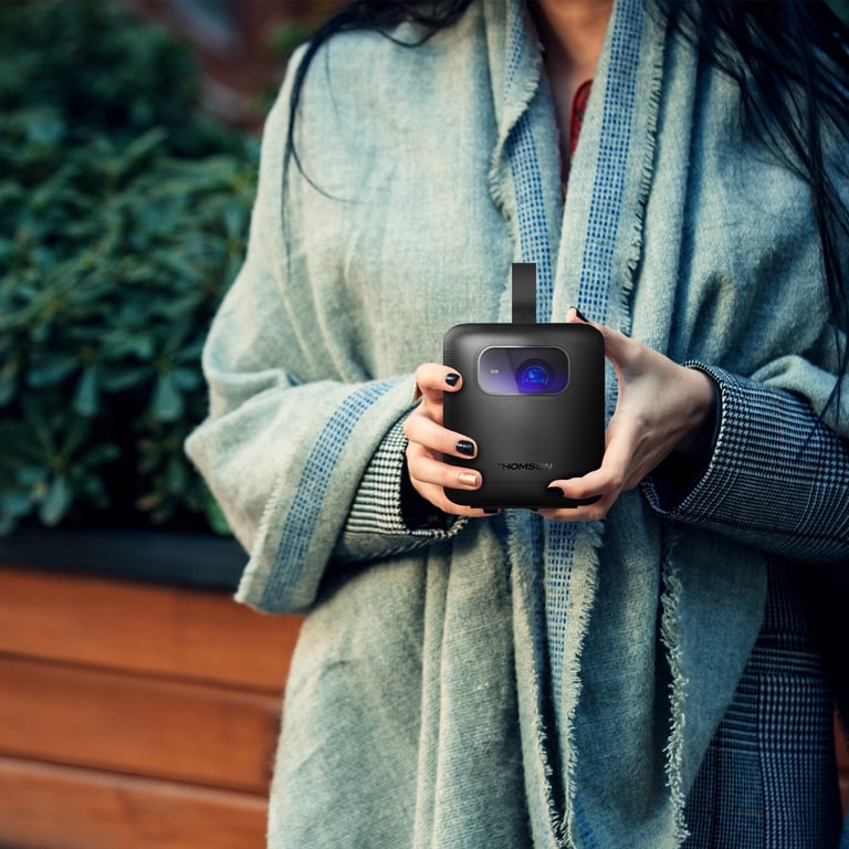 Thomson Vega 600 ANSI lumens UHD 4K (3840x2160) Noir - Neuf