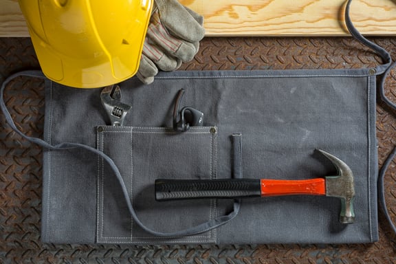 POLY Auriculares Voyager 5200 UC USB-A + Llave BT600 TAA