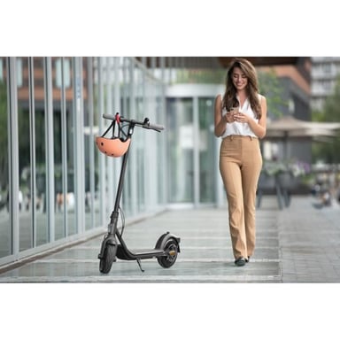 Segway F25E ll 25 km/h Noir 7,65 Ah