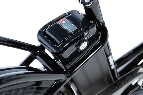 Bicicletta Elettrica   di Passeggio, E-28'' Moma Bikes, Alluminio, SHIMANO 7V, Freni a Disco Bat. Ion Litio 36V 16Ah