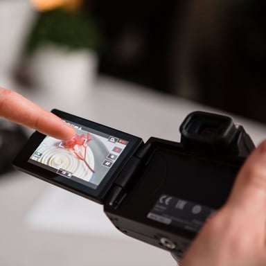 Canon EOS M50 Mark II + EF-M 15-45mm IS STM MILC 24,1 MP CMOS 6000 x 4000 pixels Noir