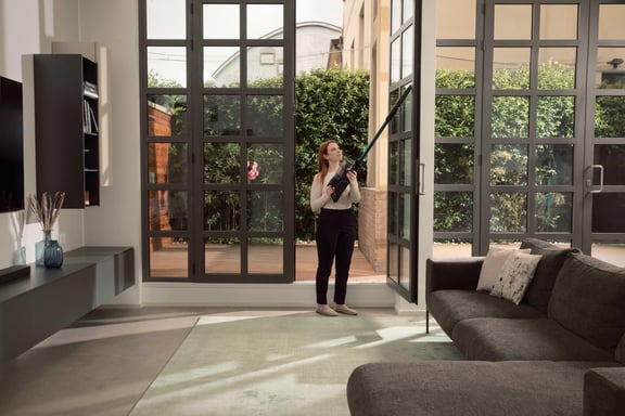 Hoover HF1P10P 011 Aspiradora escoba Batería Secar Sin bolsa 0,7 L 165 W Negro, Azul 2,2 Ah