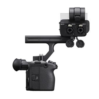 Appareil photo hybride Sony Cinema Line FX2 Boîtier nu et avec poignée XLR - vue 3