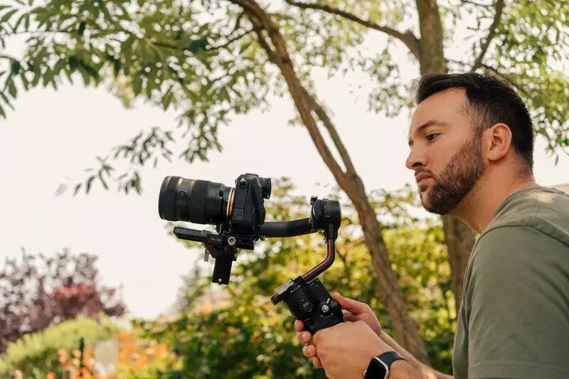 Objectif Tamron 17-50mm F/4 Di III VXD – Zoom Ultra Grand-Angle - vue 5