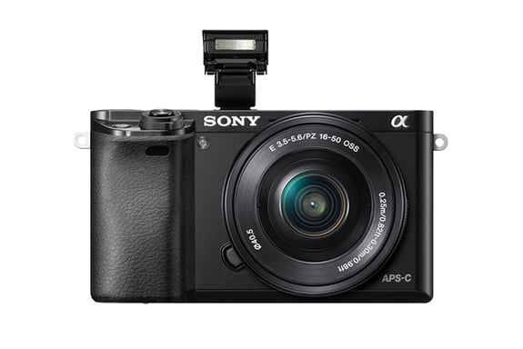Sony 6000 + 16 - 50mm MILC 24,3 MP CMOS 6000 x 4000 Pixeles Negro