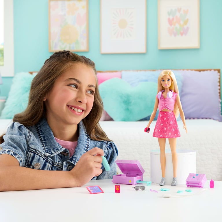 Barbie Family & Friends MALIBU Doll & Accessories - vue 3