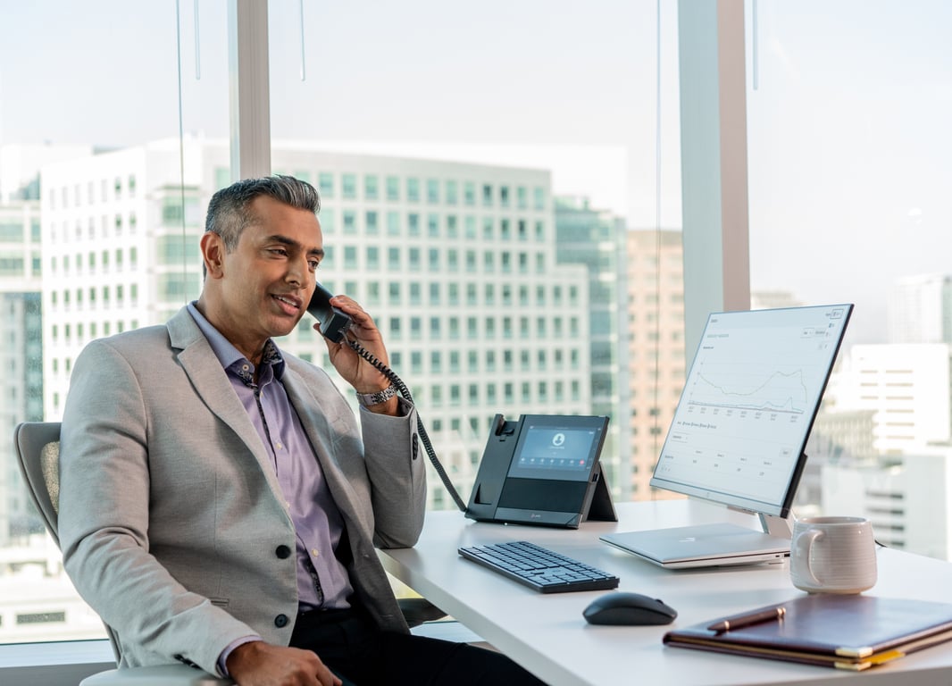 HP POLY CCX 600 BMP MS POE E - vue 3