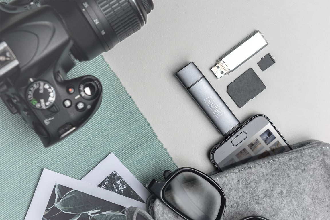 DIGITUS Hub à Double Lecteur de Carte USB CUSB 3.0 - vue 3