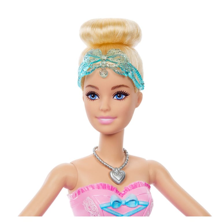 Barbie Barbie Poupée Clara Barbie dans Casse noisette avec tutu transformable - vue 3