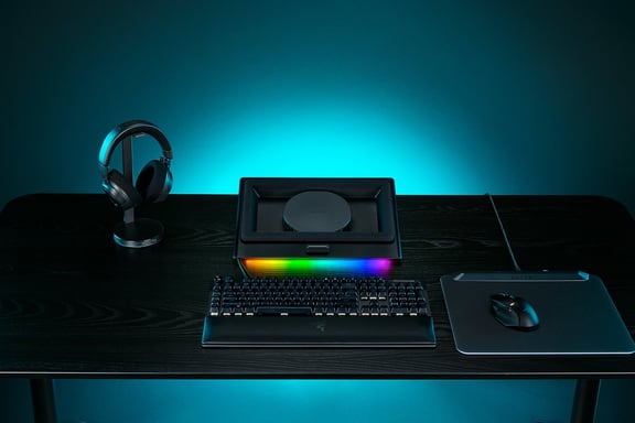 Razer RC21-02300100-R3GW système de refroidissement pour ordinateurs portables 45,7 cm (18'') Noir