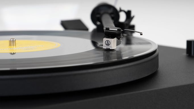 Fonestar VINYL-13 tocadisco Tocadiscos de tracción por correa Negro Totalmente automático