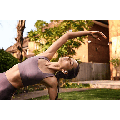 Cuffie sportive SHOKZ OpenFit 2+ Beige True Wireless con DualBoost™ e Dolby Audio