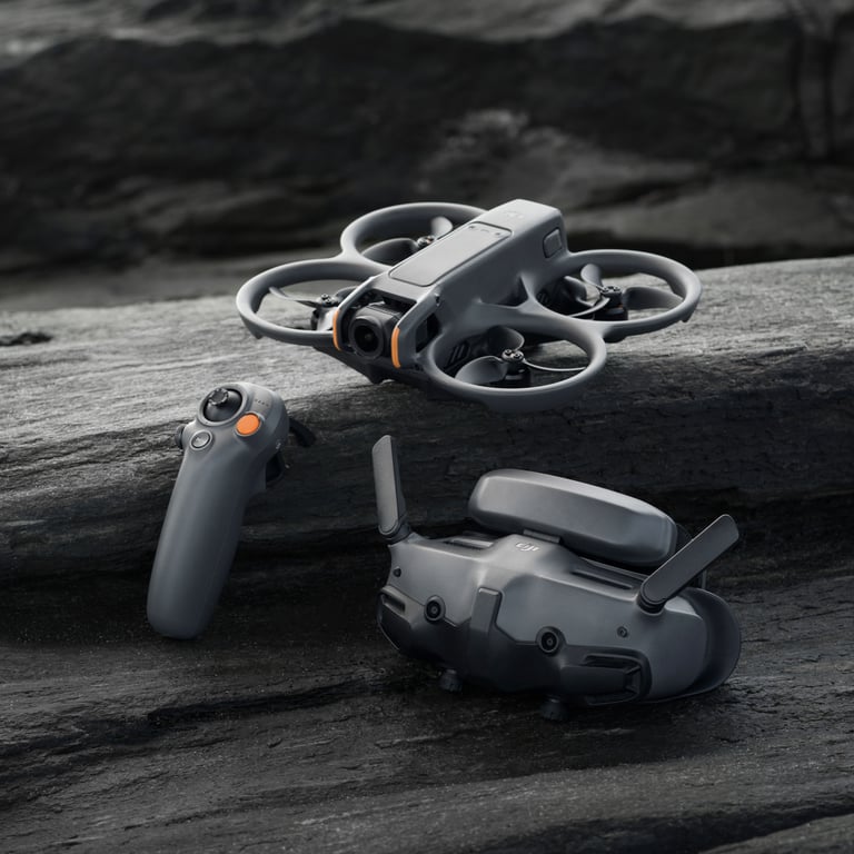 DJI Avata 2 Fly More Combo (1 Battery) 4 rotors Quadcoptère 12 MP 3840 x 2880 pixels 2150 mAh Noir - Neuf