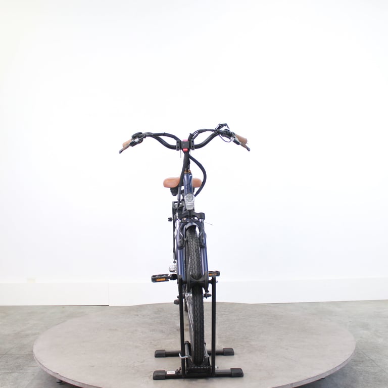 O2Feel VALD reconditionné - VAE de ville cadre bas, batterie 36V 400Wh, roues 24 , 3 vitesses, 25 km/h - Bon état