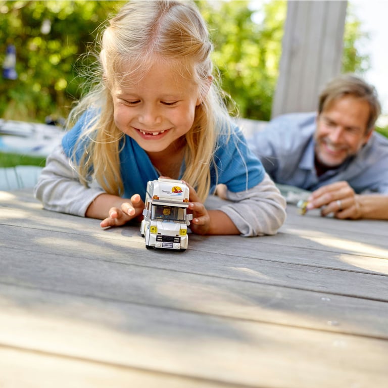 LEGO City 60283 Le camping car de vacances - vue 3
