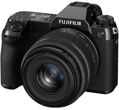 Fujifilm GFX 50S II + FUJINON GF35-70mmF4.5-5.6 WR MILC 51,4 MP 8256 x 6192 pixels Noir