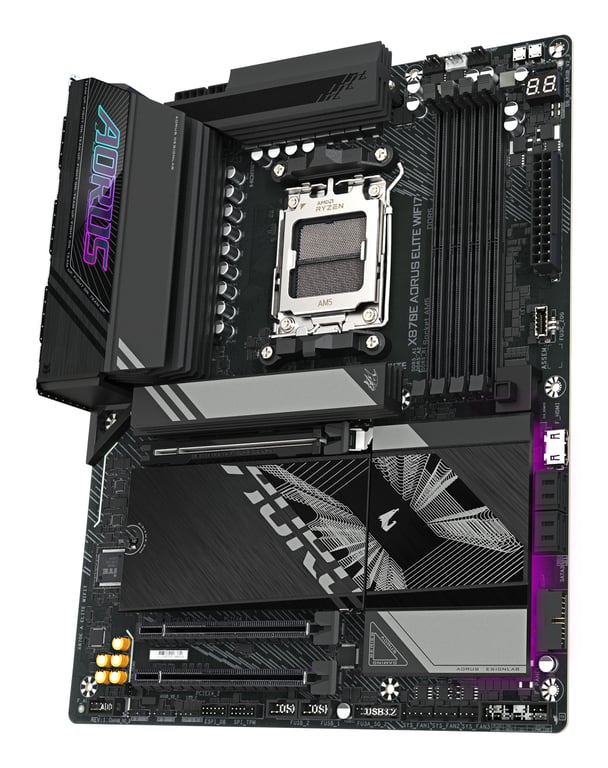 Gigabyte X870E AORUS ELITE WIFI7 - vue 3