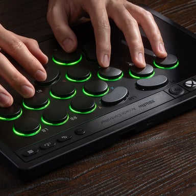 8Bitdo Arcade Controller for Xbox Noir RF/USB Manette de jeu Analogique PC, Xbox One, Xbox Series S, Xbox Series X