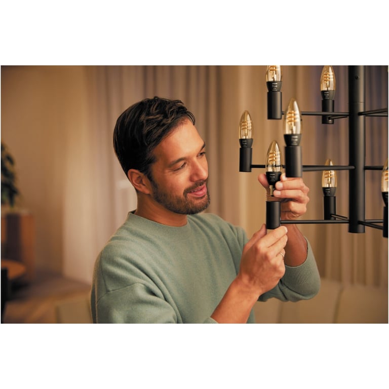Pack de 2 ampoules connectées Philips Hue Ambiance Filament flamme E14 - vue 3