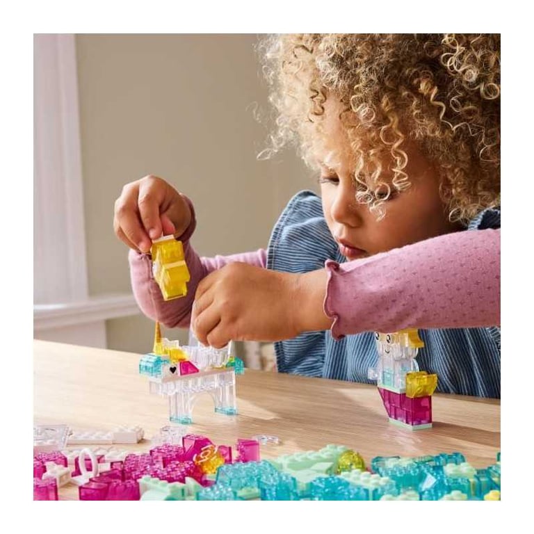 LEGO Classic La Boîte de Briques Transparentes Magiques 11040 - vue 6