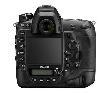 Nikon D6 Fotocamera Reflex Digitale 20,8 MP CMOS 5568 x 3712 Pixel Nero - Velocità, Precisione, Versatilità