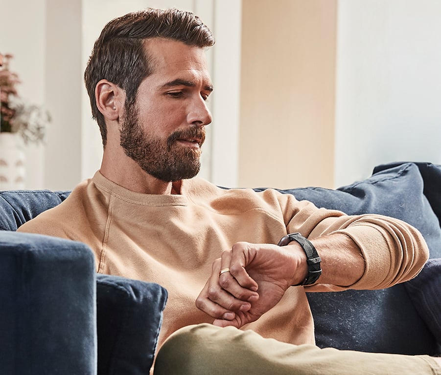 Fitbit Versa 2 3,55 cm (1.4 ) AMOLED 40 mm Numérique 300 x 300 pixels Écran tactile Noir, Gris Wifi - Neuf