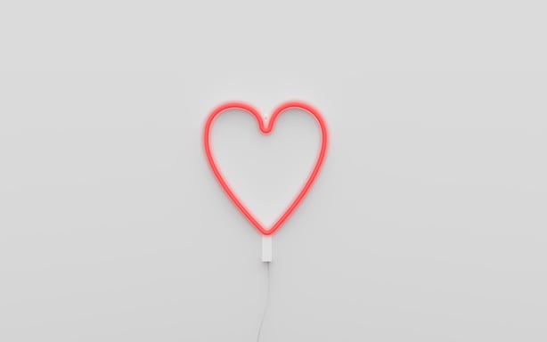 GINGA LED Décorative Cœur – Lampe Design, Alimentation Piles ou USB-A, Éclairage Ambiance -Rouge