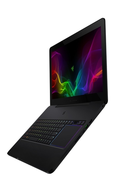 Razer Blade Pro Intel® Core™ i7 i7-7700HQ Ordinateur portable 43,9 cm (17.3 ) Full HD 16 Go DDR4-SDRAM 2,26 To HDD+SSD NVIDIA® GeForce® GTX 1060 Windows 10 Noir - Neuf