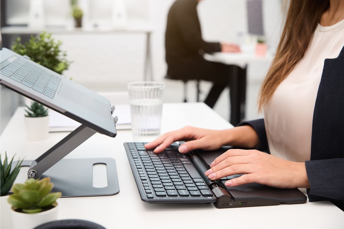 Contour Design RollerMouse Pro Regular Wireless Similicuir - vue 3