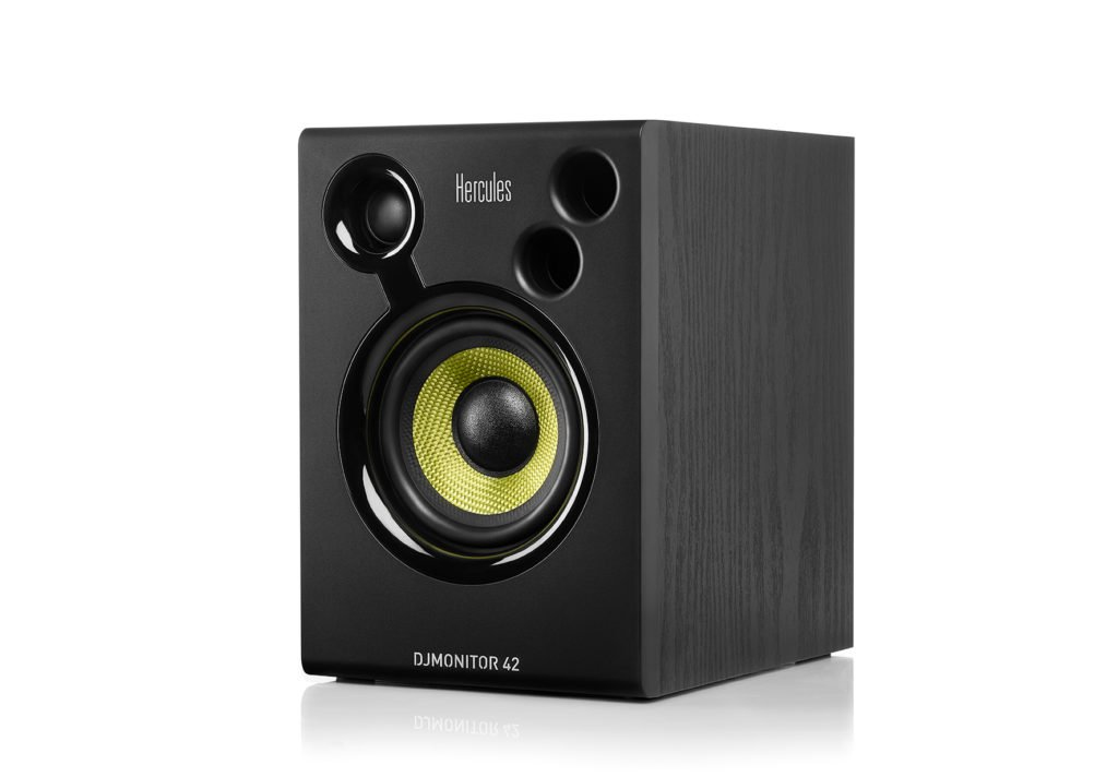 HERCULES DJMONITOR 42 Enceintes de monitoring actives 2 x RMS Woofer de 4'' Caisson en bois MDF 9mm - vue 4
