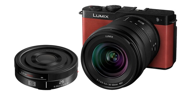 Panasonic Lumix S9 + 20-60mm F3.5-5.6 Lens + 26mm F8 Lens Appareil-photo compact 24,2 MP CMOS 12000 x 8000 pixels Rouge