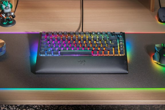 Razer BlackWidow V4 teclado Juego USB QWERTY Inglés de EE. UU. Negro